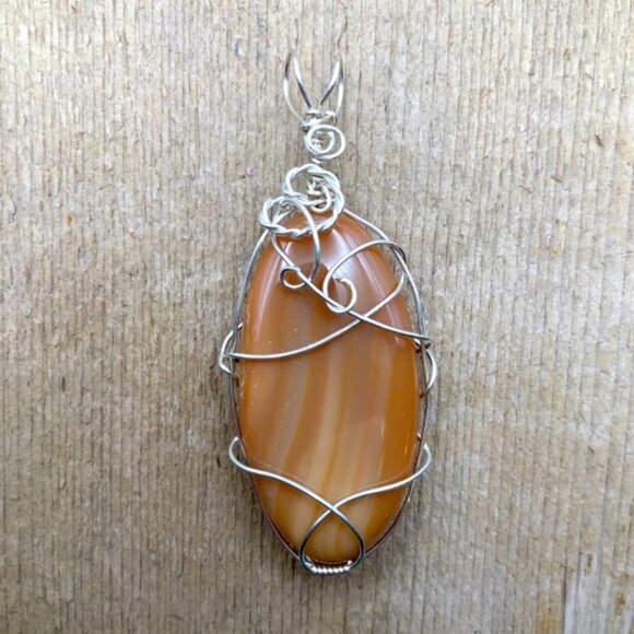 Dreamsicle Agate Wire Wrapped Statement Piece Necklace Pendant - Picture 1 of 4